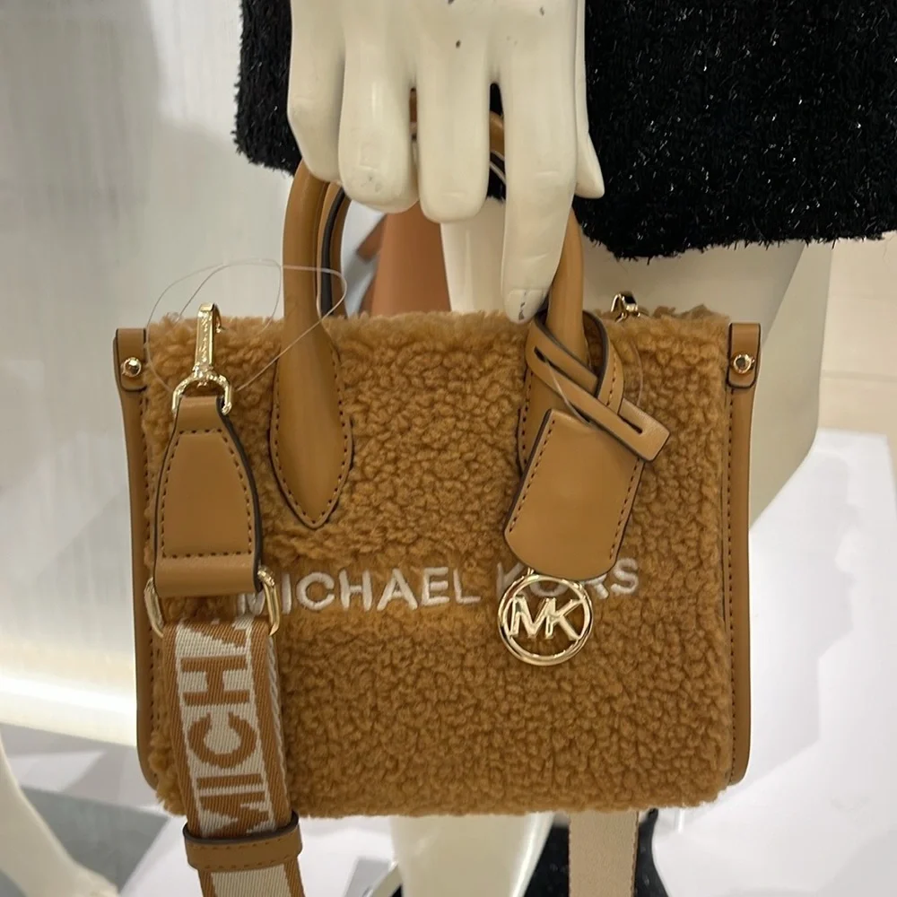 Michael Kors Mirella Extra-Small Sherpa XS SHOPPER XBODY
SHEARLING Cross… - Picture 11 of 16